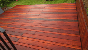 Terrasse bois Padouk largeurs de lame alternées